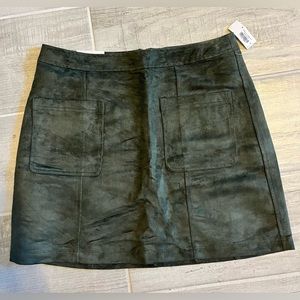 Faux Suede Mini Skirt in Olive Green / size 8
